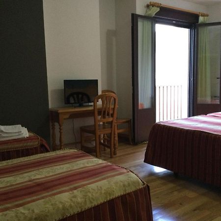 קנדלריו Hotel Cinco Castanos מראה חיצוני תמונה
